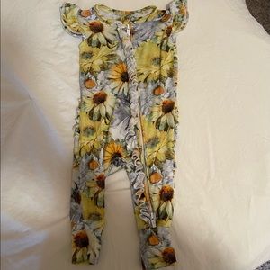 Little bum bums cap sleeve romper